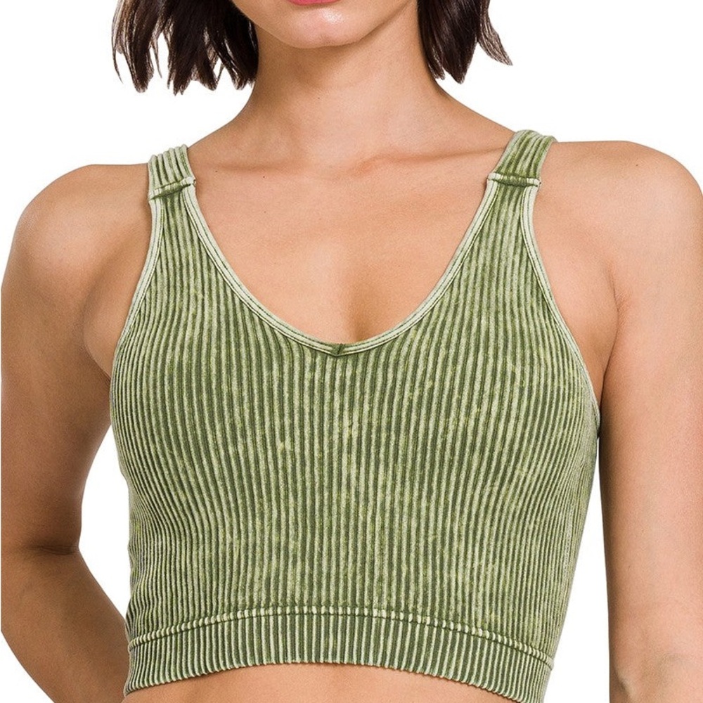 **SOLD** NWOT Washed ribbed cropped seamless bra padded tank top Zenana